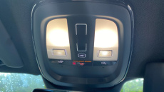 Volvo XC40 2.0 B4P Ultimate Dark 5dr Auto Petrol Estate